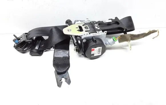 Volvo S60 Front seatbelt 616155700 39818841 P39818841