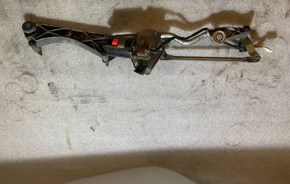 Mercedes-Benz C W203 Front wiper linkage A2038200442 2038200442