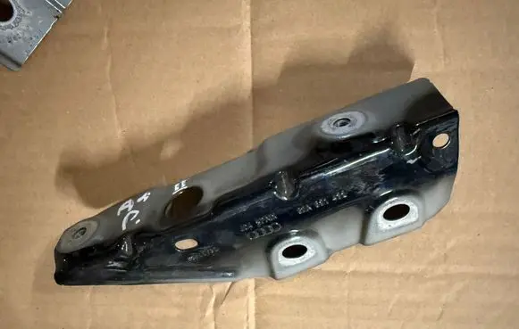 Audi A1 Fender mounting bracket 82A821432
