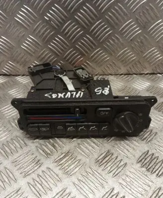 Hyundai Sonata Climate control unit