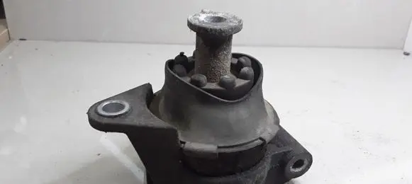 Opel Zafira A Gearbox mount 24427641