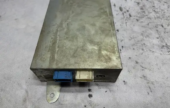 BMW 5 E39 GPS navigation control unit/module 6911221 037138052 120156
