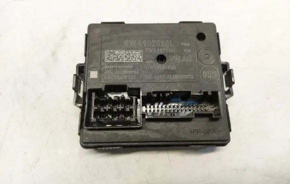 Volkswagen Golf VIII Gateway control module 5WA907530L