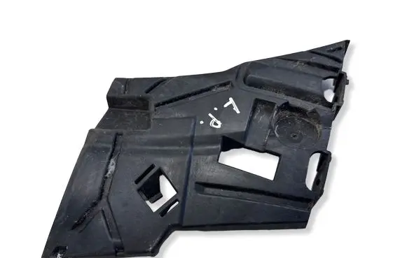 Volvo XC60 Front bumper mounting bracket 31425164