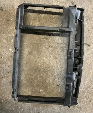 Peugeot 207 Radiator support slam panel