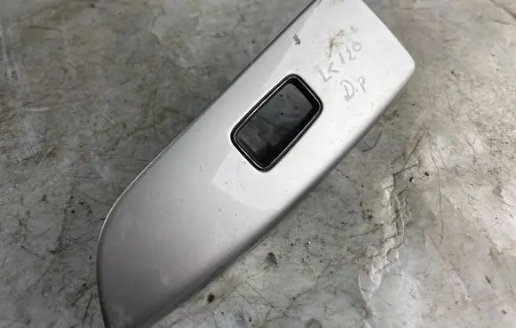 Toyota Land Cruiser (J120) Front door window switch trim 7423160490