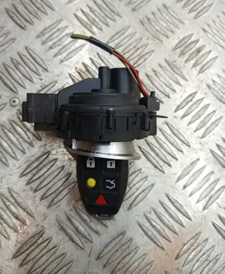 Volvo V50 Ignition lock 30737155