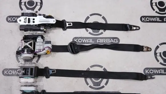 Audi A8 S8 D4 4H Set of seat belts 4H0857807K 4H0857805E 4H0857705C