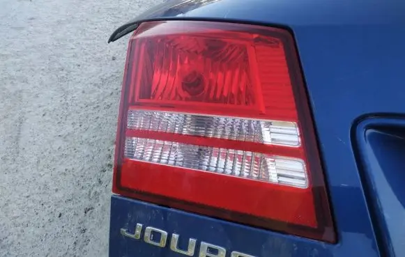 Tailgate rear/tail lights