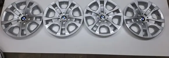 BMW 3 E90 E91 R17 wheel hub/cap/trim 17812610 PA6M20