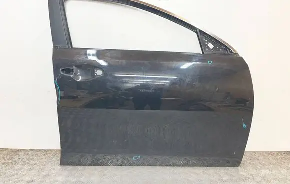 KIA Ceed Front door 