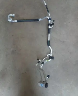 KIA Stonic Air conditioning (A/C) pipe/hose