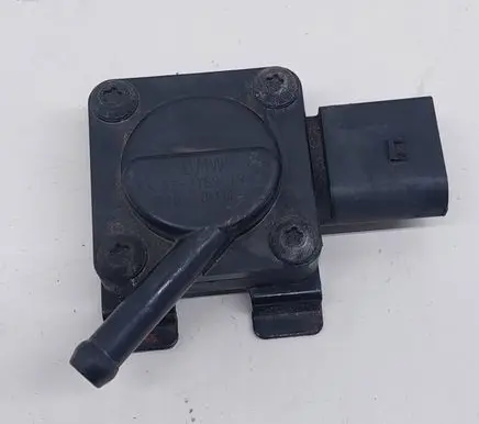 BMW 5 E39 Exhaust gas pressure sensor 7789219