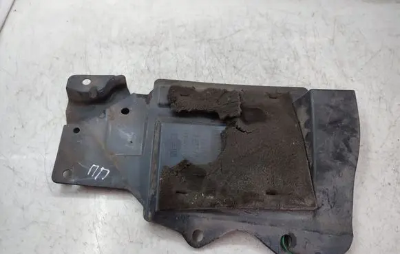 Nissan Qashqai+2 Front underbody cover/under tray 64838JD00A