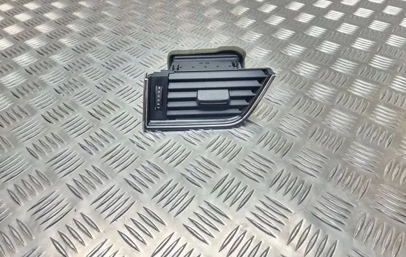 Skoda Octavia Mk3 (5E) Dashboard side air vent grill/cover trim 5E0819701 5E0819701A