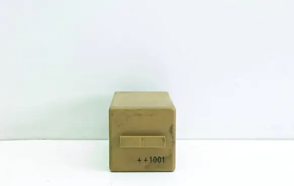 BMW 5 E39 Other relay 8384505