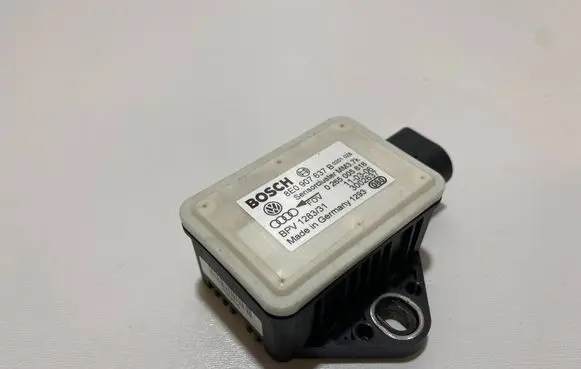 Audi A6 S6 C6 4F ESP acceleration yaw rate sensor 8E0907637B 0265005618