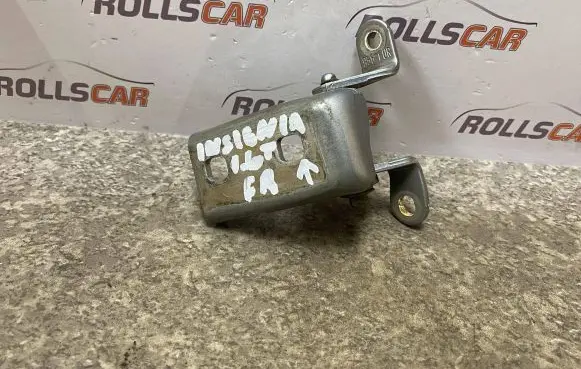 Opel Insignia A Front door upper hinge A046574