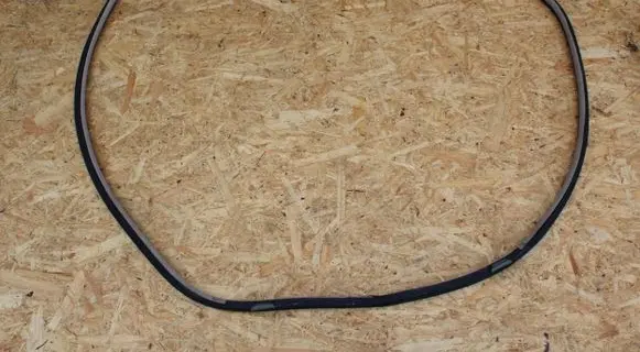 Lexus GS 300 400 430 Rubber seal loading door 