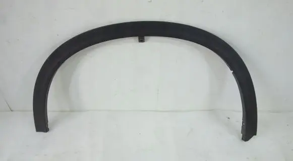 Suzuki Vitara (LY) Front arch trim 
