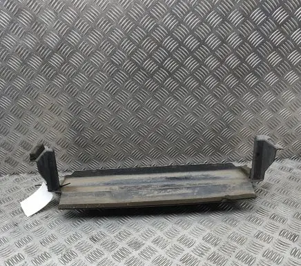 Jaguar XJ X350 Intercooler air guide/duct channel 5W938A095AF