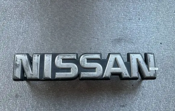 Nissan Patrol 160 Manufacturer badge logo/emblem 62890C8602 62890C8600 62890C8601