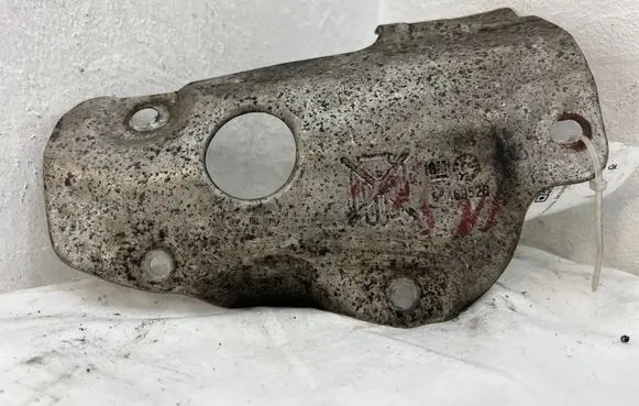 Opel Insignia A Exhaust heat shield 55489526