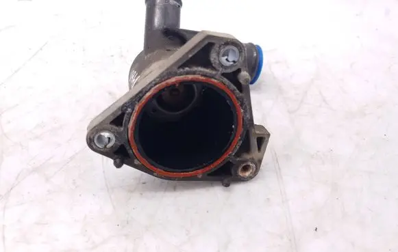 Toyota Yaris Thermostat/thermostat housing
