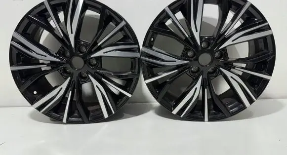 Nissan X-Trail T32 R18 alloy rim 6PA4J