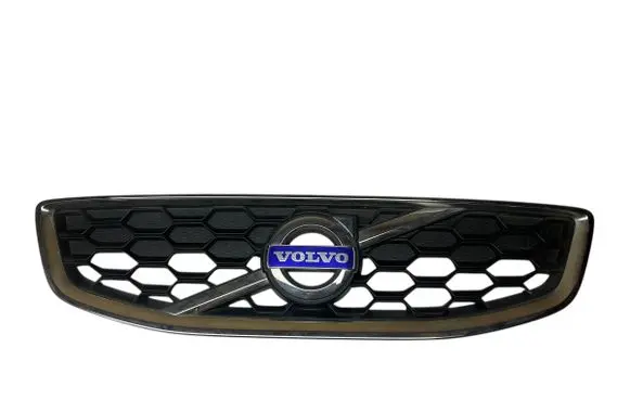 Volvo C30 Front bumper upper radiator grill 31290485 31290486