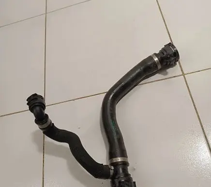 BMW X5 F15 Engine coolant pipe/hose 16269713 7644094