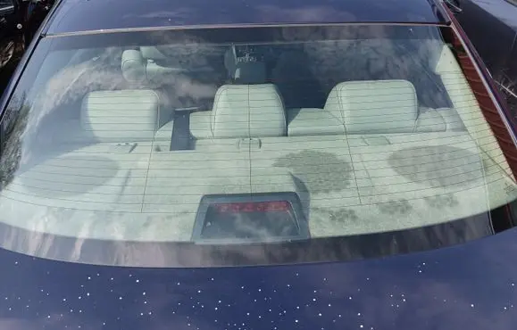 Chrysler 300 - 300C Rear windscreen/windshield window 
