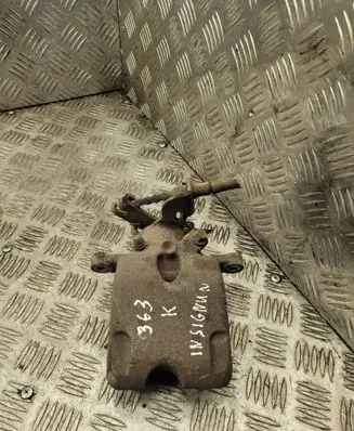 Opel Insignia A Rear brake caliper