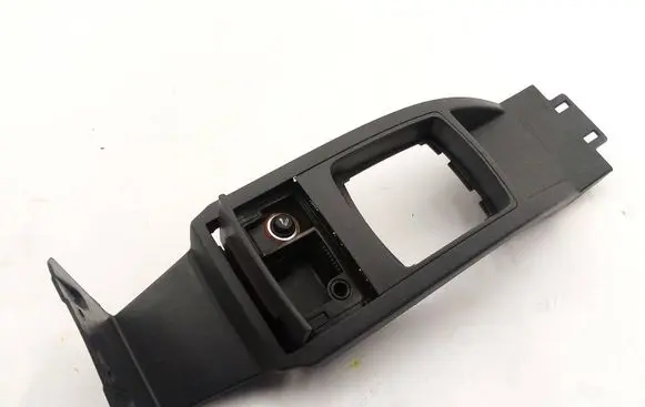 Volkswagen Polo IV 9N3 Center console 6Q1863241