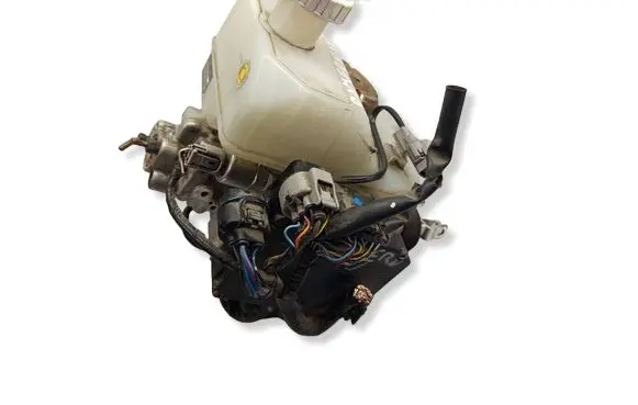 Mitsubishi Pajero Brake booster MR569728 303067 0G00037