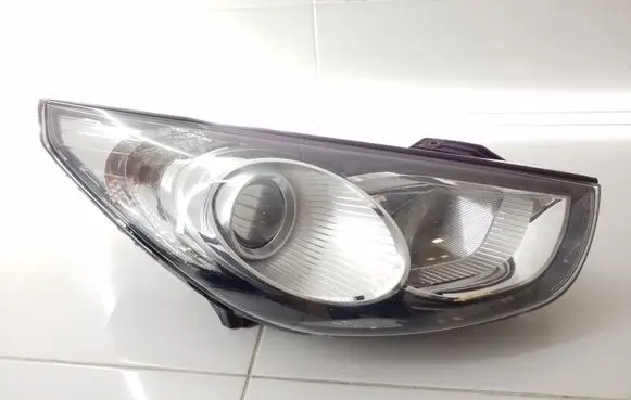 Hyundai ix35 Headlight/headlamp 921022Y