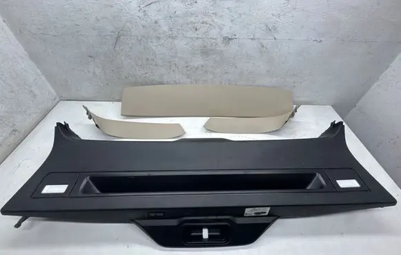 BMW X5 F15 Tailgate/boot cover trim set 31M71