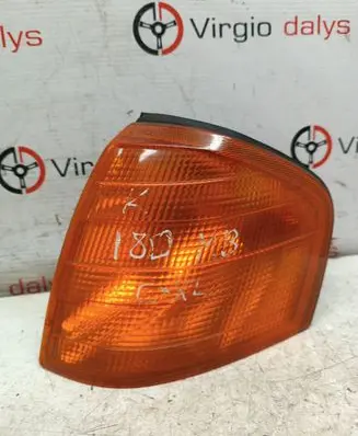 Mercedes-Benz C W202 Front indicator light 2028260143 1305232521