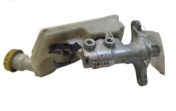 Peugeot 207 Master brake cylinder 32067093