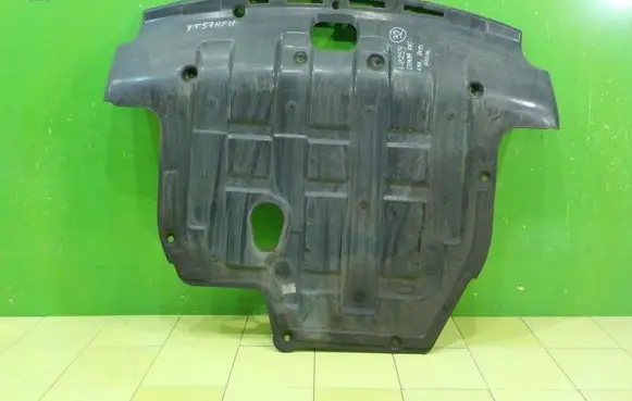 Hyundai Santa Fe Engine splash shield/under tray 