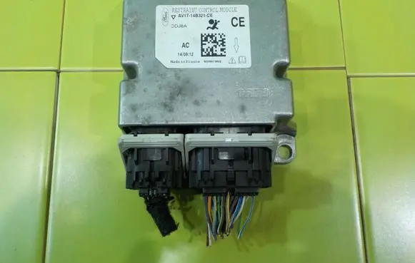 Ford B-MAX Airbag control unit/module AV1T14B321CE 18AB39