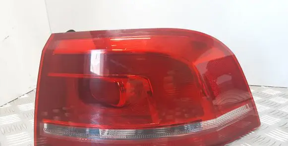 Volkswagen PASSAT B7 Rear/tail lights 3AF945096E