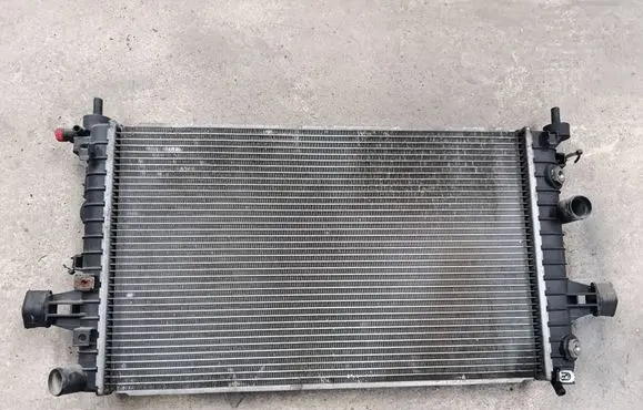 Coolant radiator