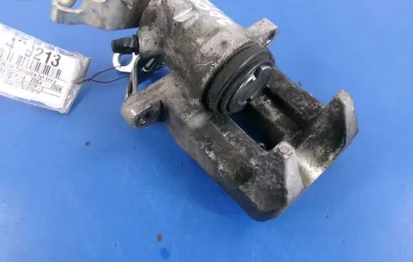 Skoda Octavia Mk2 (1Z) Rear brake caliper