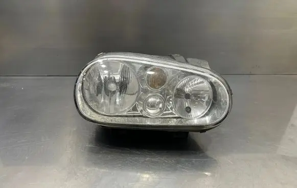 Volkswagen Golf IV Headlight/headlamp