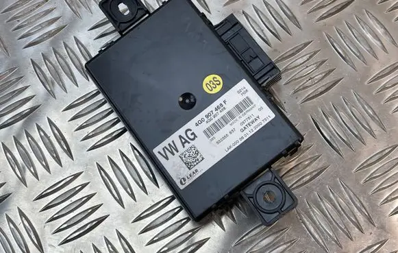 Audi A6 S6 C7 4G Gateway control module 4G0907468F