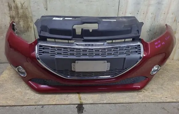 Peugeot 208 I Front bumper 