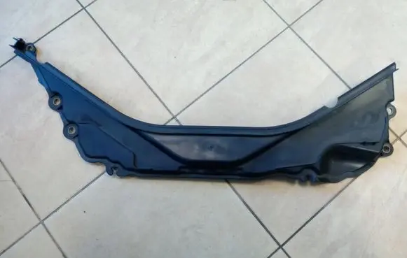 BMW 4 F32 F33 Wiper trim 51757331243 NE69955