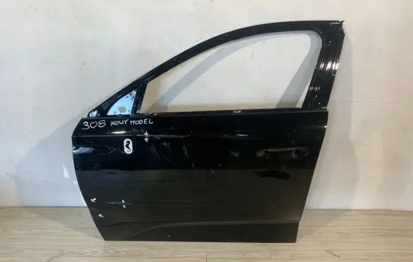 Peugeot 308 Front door