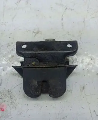 Audi A4 S4 B5 8D Tailgate/trunk/boot lock/catch/latch